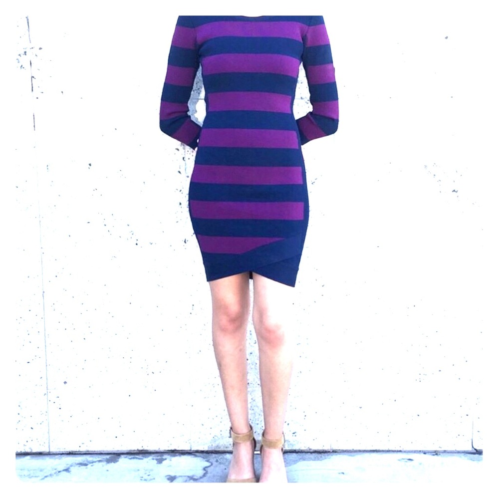 BCBGMAXAZRIA DRESS 🎁 SIZE LARGE, RARE FIND!!!